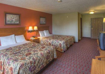 Фото 2 - Quality Inn & Suites La Vergne