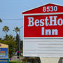 Фото 8 - Best Host Inn
