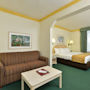 Фото 4 - Comfort Suites Maingate East