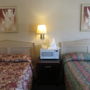 Фото 10 - Beachway Inn and Suites