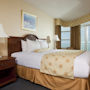 Фото 14 - Best Western Plus Carolinian Oceanfront Inn and Suites