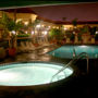 Фото 12 - Tropicana Inn & Suites