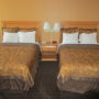 Фото 3 - Anaheim Islander Inn & Suites